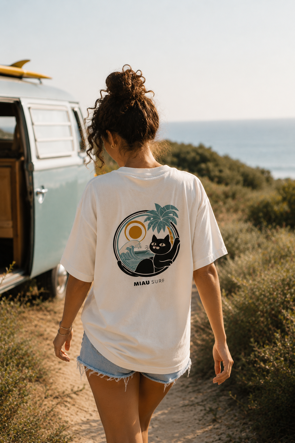 CAMISETAS Y SUDADERAS